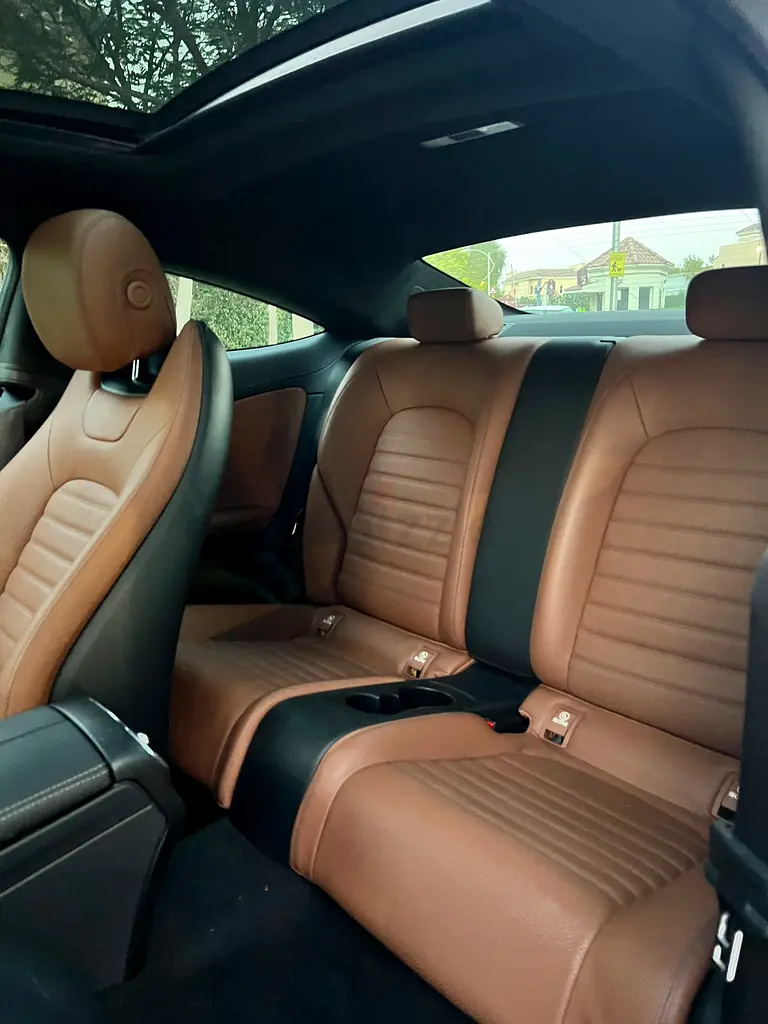 Mercedes C200 Coupe 2019 model full option fully loaded excellent condition - Image 10