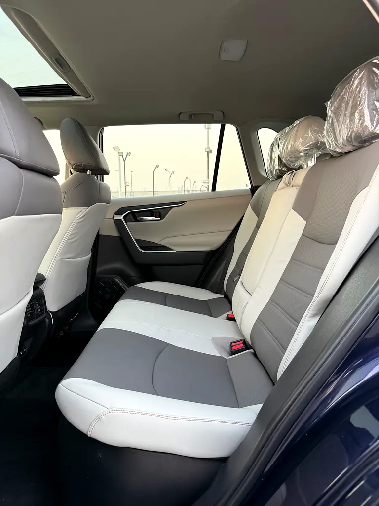 2022 TOYOTA RAV4 XLE HYBRID 4x4 FULL OPTIONS IMPORTED FROM USA - Image 13