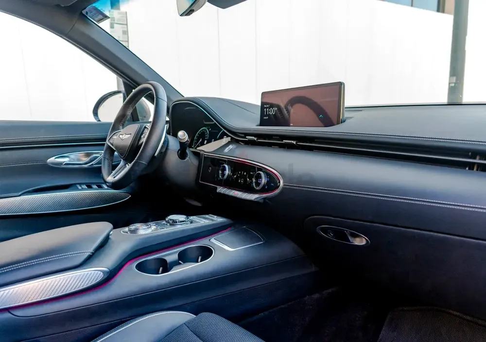 🚗 2024 Genesis GV70 – Sport Prestige | Top of the Range | 300 HP - Image 11