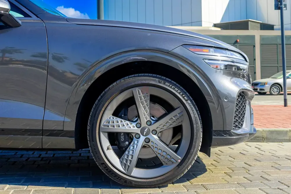 🚗 2024 Genesis GV70 – Sport Prestige | Top of the Range | 300 HP - Image 5