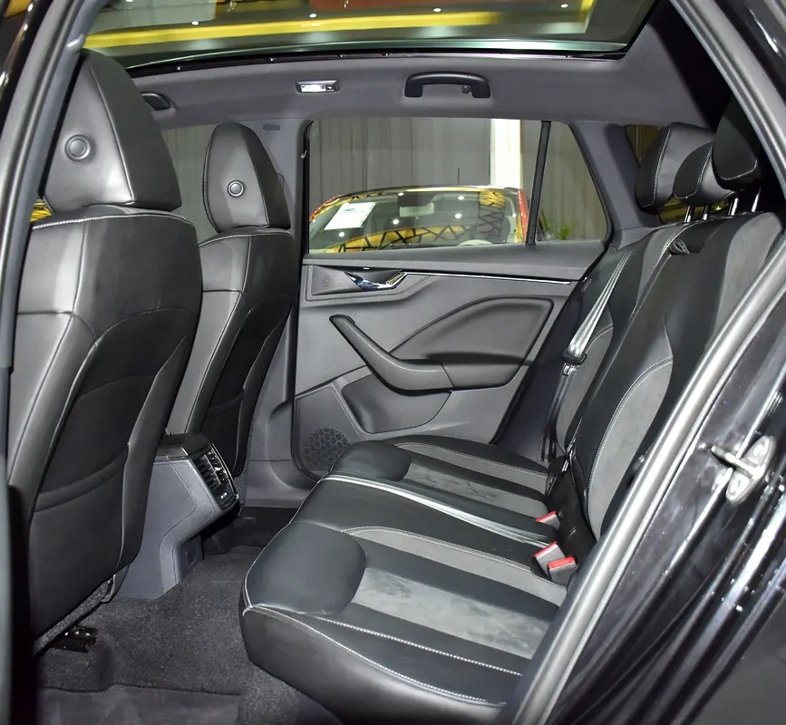 AED 1,170 EMi at 0% DP | Skoda Kamiq ( 2023 Model ) in Black Color GCC Specs - Image 16