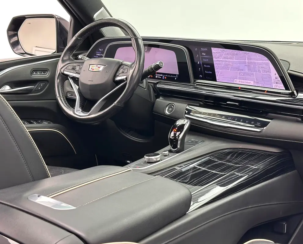 2022 Cadillac Escalade Sport, 1 Year Warranty Unlimited Km, Cadillac Full Service History, GCC - Image 11
