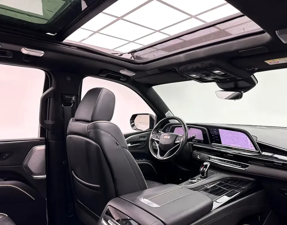 2022 Cadillac Escalade Sport, 1 Year Warranty Unlimited Km, Cadillac Full Service History, GCC - Image 13