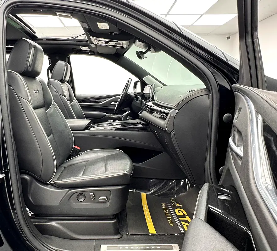 2022 Cadillac Escalade Sport, 1 Year Warranty Unlimited Km, Cadillac Full Service History, GCC - Image 16