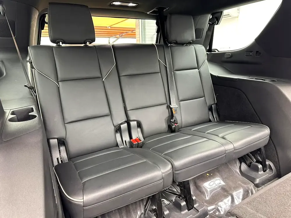 2022 Cadillac Escalade Sport, 1 Year Warranty Unlimited Km, Cadillac Full Service History, GCC - Image 18