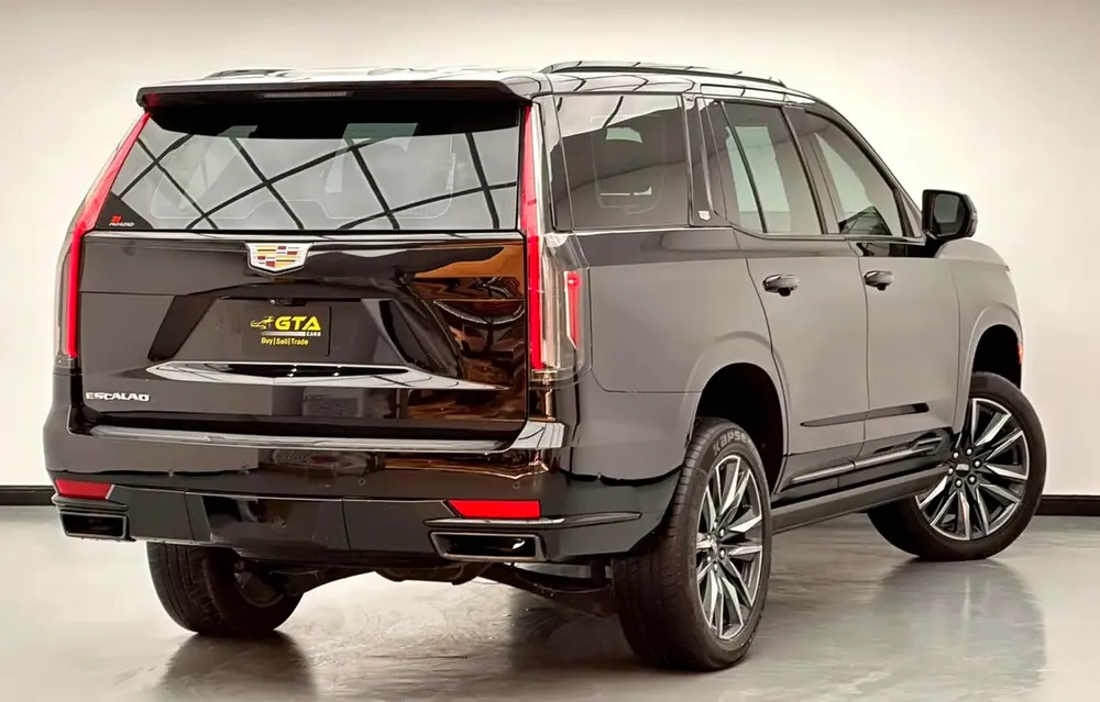 2022 Cadillac Escalade Sport, 1 Year Warranty Unlimited Km, Cadillac Full Service History, GCC - Image 4