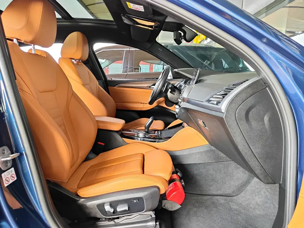 AED 1,650 P.M | 2021 BMW X4 xDrive30i M Sport | Under BMW Warranty and Service Contract | GCC | - Image 15
