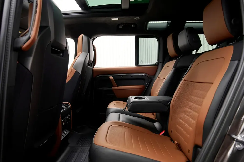 LAND ROVER DEFENDER OCTA, 2025, YEARS DEALER WARRANTY, ZERO KM - Image 12