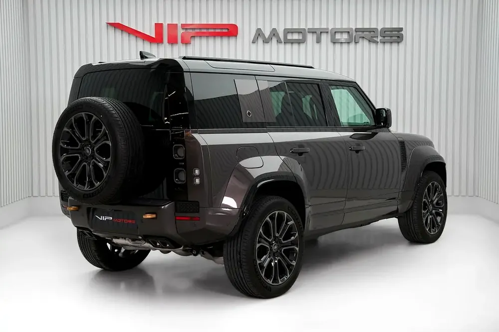 LAND ROVER DEFENDER OCTA, 2025, YEARS DEALER WARRANTY, ZERO KM - Image 4
