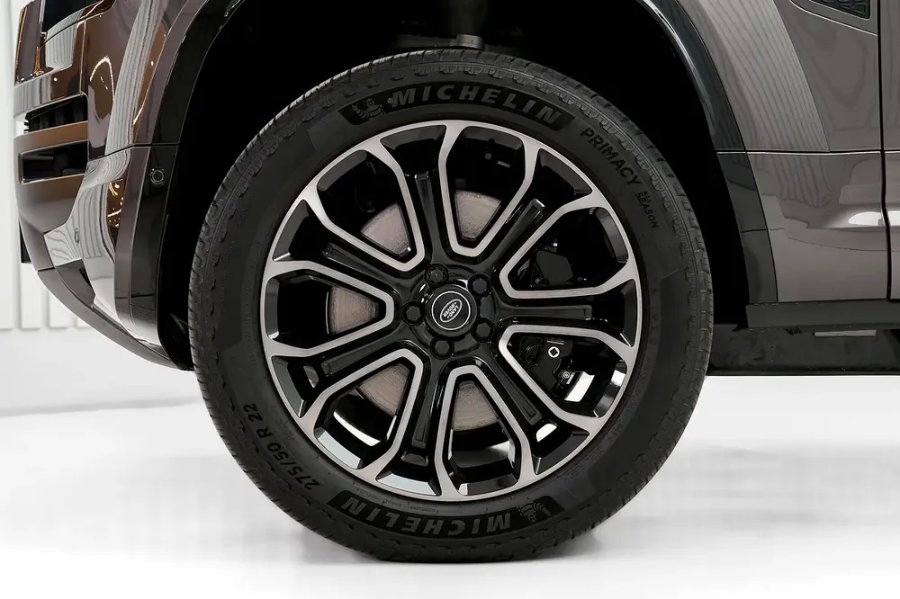 LAND ROVER DEFENDER OCTA, 2025, YEARS DEALER WARRANTY, ZERO KM - Image 8