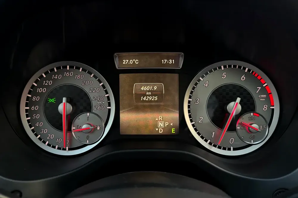 MB Service History / Single Owner | Mercedes Benz A250 Sport 2015 GCC Specifications - Image 16
