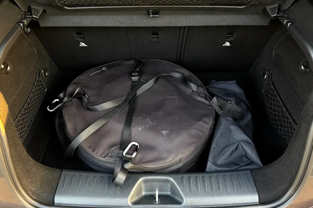 MB Service History / Single Owner | Mercedes Benz A250 Sport 2015 GCC Specifications - Image 18