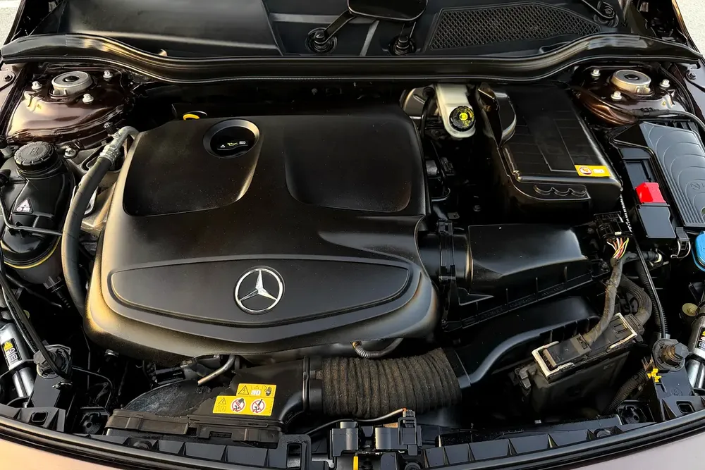MB Service History / Single Owner | Mercedes Benz A250 Sport 2015 GCC Specifications - Image 20