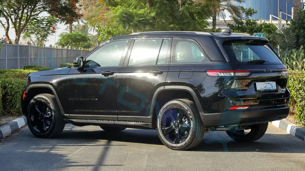 2025 Jeep Grand Cherokee Limited Plus Luxury V6 3.6L 4X4 GCC 0Km With 3 Years Warranty Or 60,000 Km - Image 5