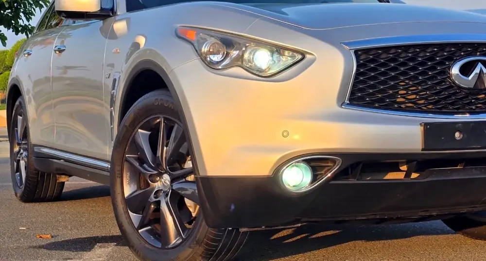 Like New Top Of The Range Infiniti QX70 Sport Luxury Plus GCC Specs Low Mileage Full Service History - Image 10