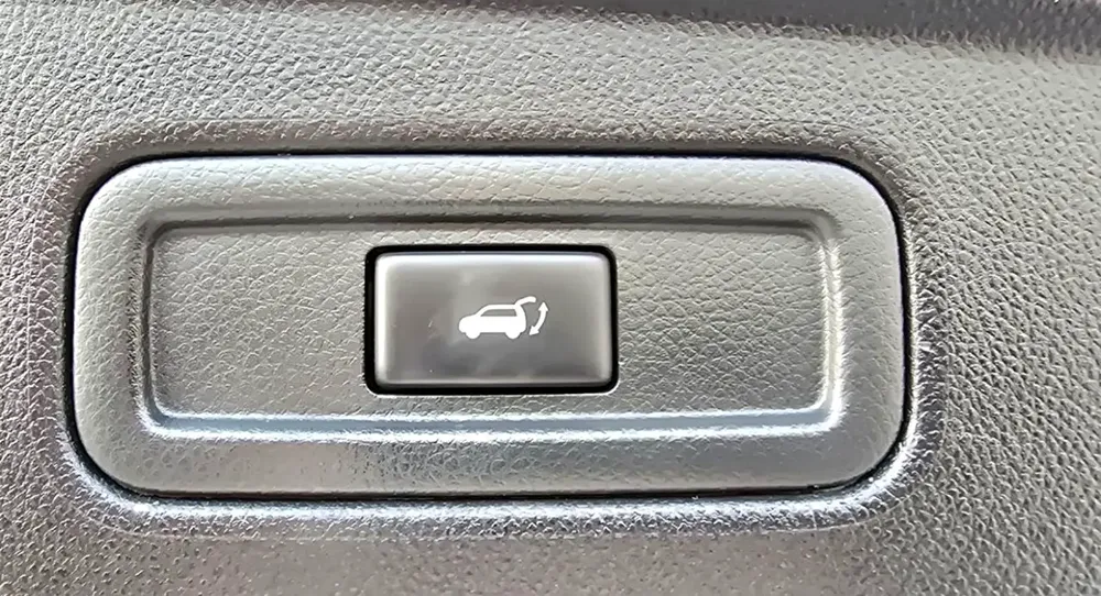 Like New Top Of The Range Infiniti QX70 Sport Luxury Plus GCC Specs Low Mileage Full Service History - Image 20