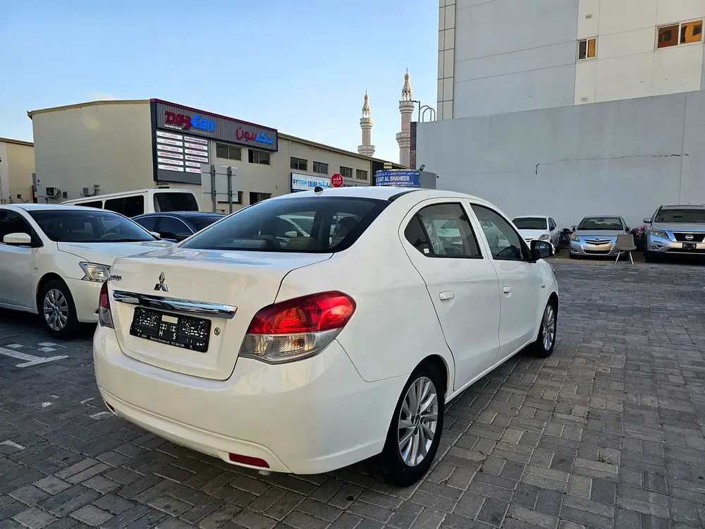 Mitsubishi Attrage GLX Medium Line 2018 - GCC Specs - Excellent Condition! - Image 5