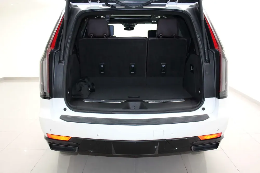 Escalade 6.2L Sport Platinum Bucket Seats - Image 5