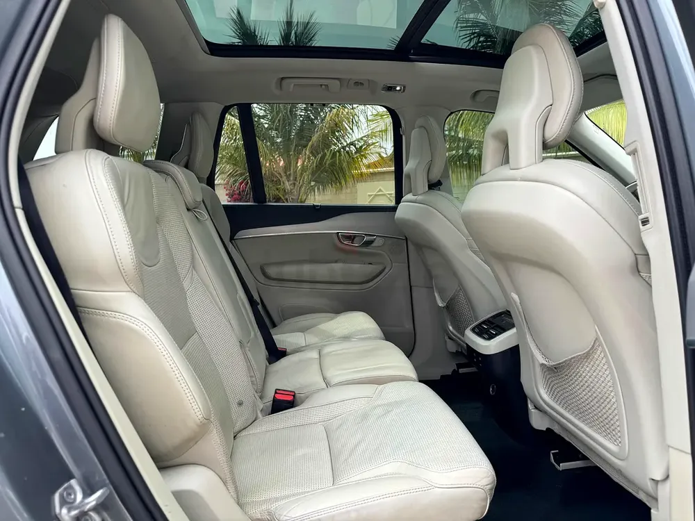 GCC 2016 Volvo XC90 T6 AWD – Clean, Well Maintained  Luxury SUV - Image 12