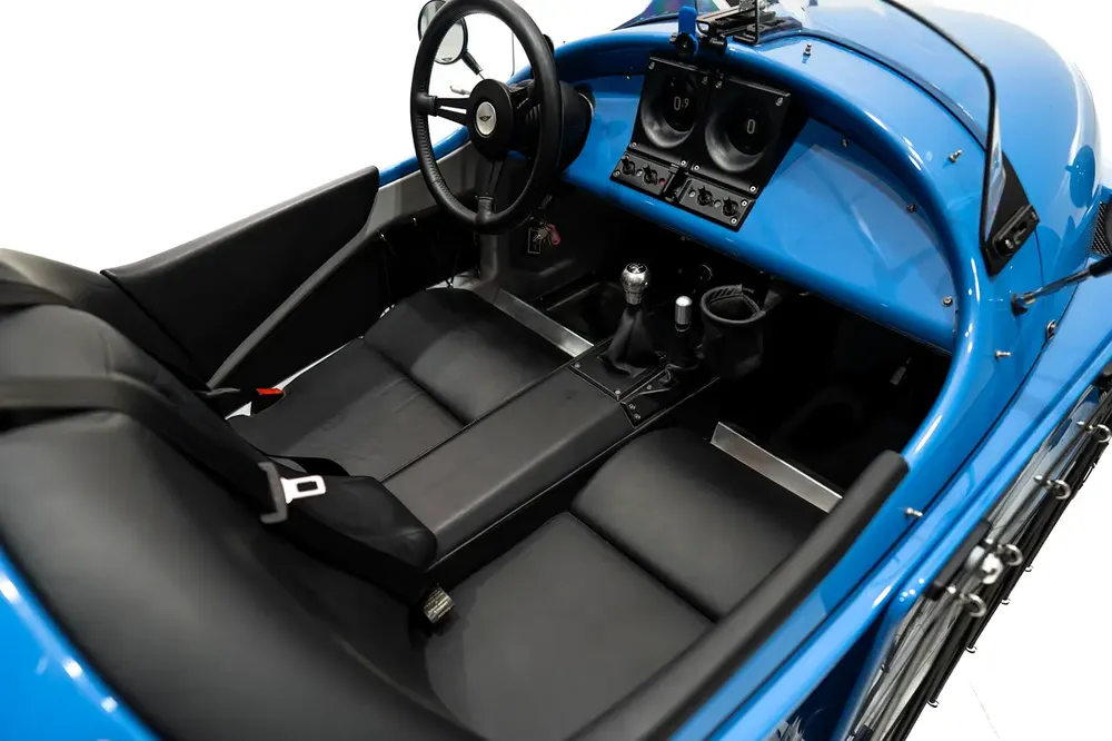 MORGAN SUPER 3 2023 | GCC | 5 SPEED MANUAL | DELIVERY MILEAGE - Image 6