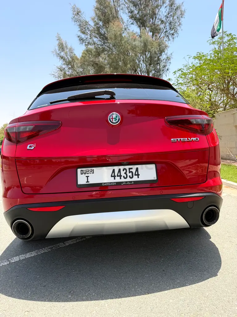 Alfa Romeo Stelvio Competizione 2018 GCC Specs - Image 4