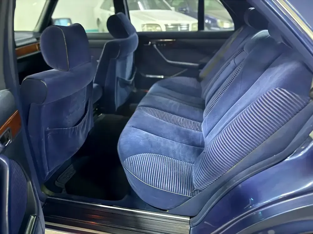 Classic 1990 Mercedes-Benz S-Class S 560 - Japanese Specs - Image 14