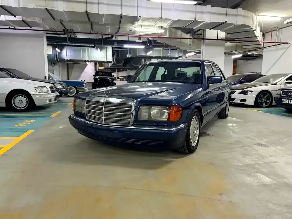 Classic 1990 Mercedes-Benz S-Class S 560 - Japanese Specs - Image 4