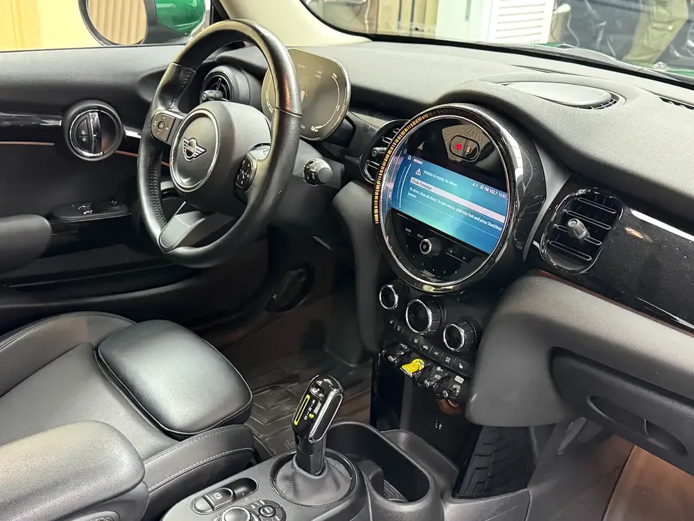 Mini Cooper electric 2023 - Image 15