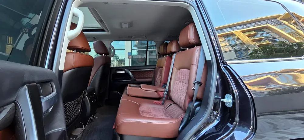 2020 Toyota Land cruiser GXR - Excellent condition - full service history -Single owner - Image 11