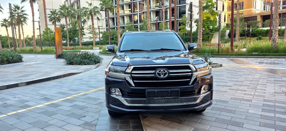 2020 Toyota Land cruiser GXR - Excellent condition - full service history -Single owner - Image 4