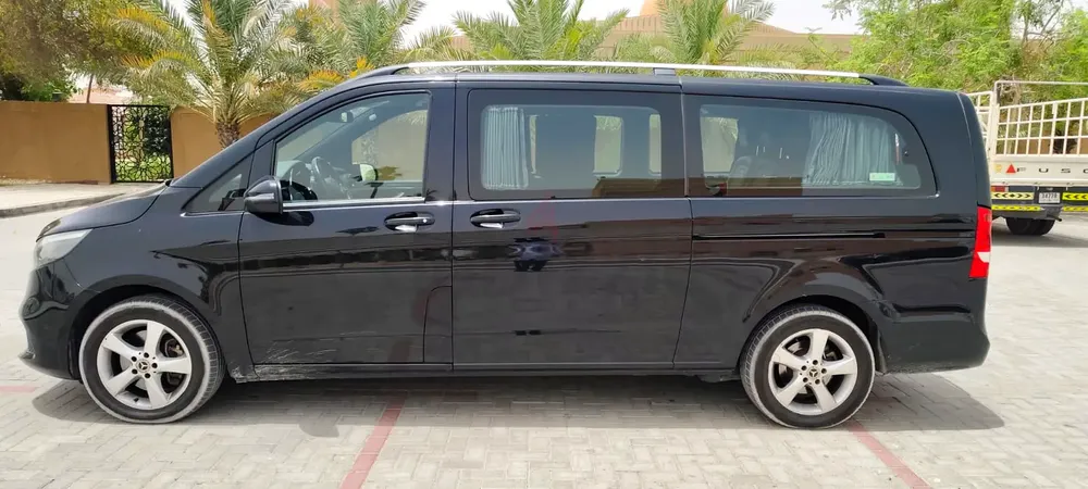 2024 Mercedes-Benz V-Class V 250 GCC Specs - Image 4