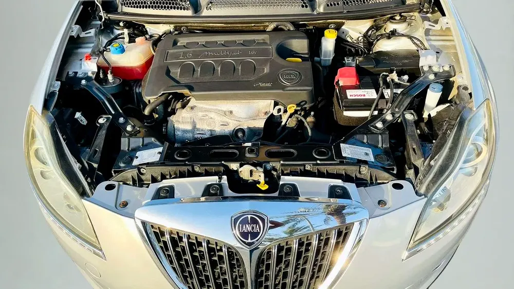 LANCIA DELTA | 2010 | 1.6 Liter | SILVER | CLEAN CAR FRESH JAPAN IMPORT - Image 8