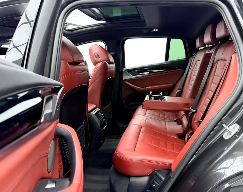 2021 BMW X4 xDrive30i M-Sport, Warranty, Full BMW Service History, Excellent Condition, GCC - Image 17