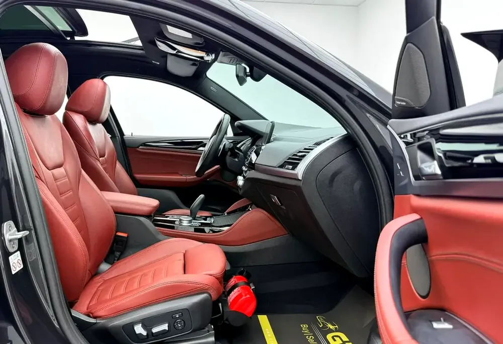 2021 BMW X4 xDrive30i M-Sport, Warranty, Full BMW Service History, Excellent Condition, GCC - Image 9