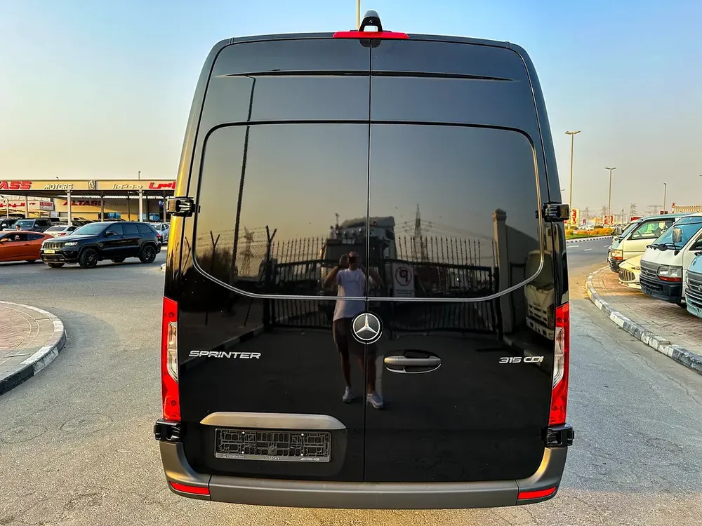 Mercedes Benz Sprinter EXTRA LONG - Image 5