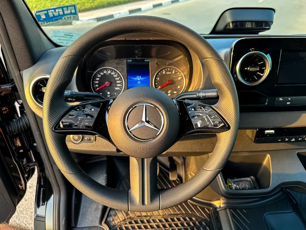Mercedes Benz Sprinter EXTRA LONG - Image 9