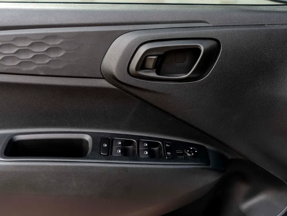 0% DOWNPAYMENT! | SAVVY-BUY | i10 | SKIP THE 8-MONTH WAIT | MARKET PRICE | WARRANTY  SERVICE - Image 11