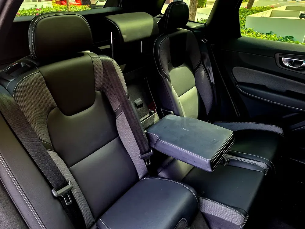 AED 2963/month | 2024 Volvo XC60 B5 Ultimate Dark | GCC Specs | Ref#458592 - Image 12
