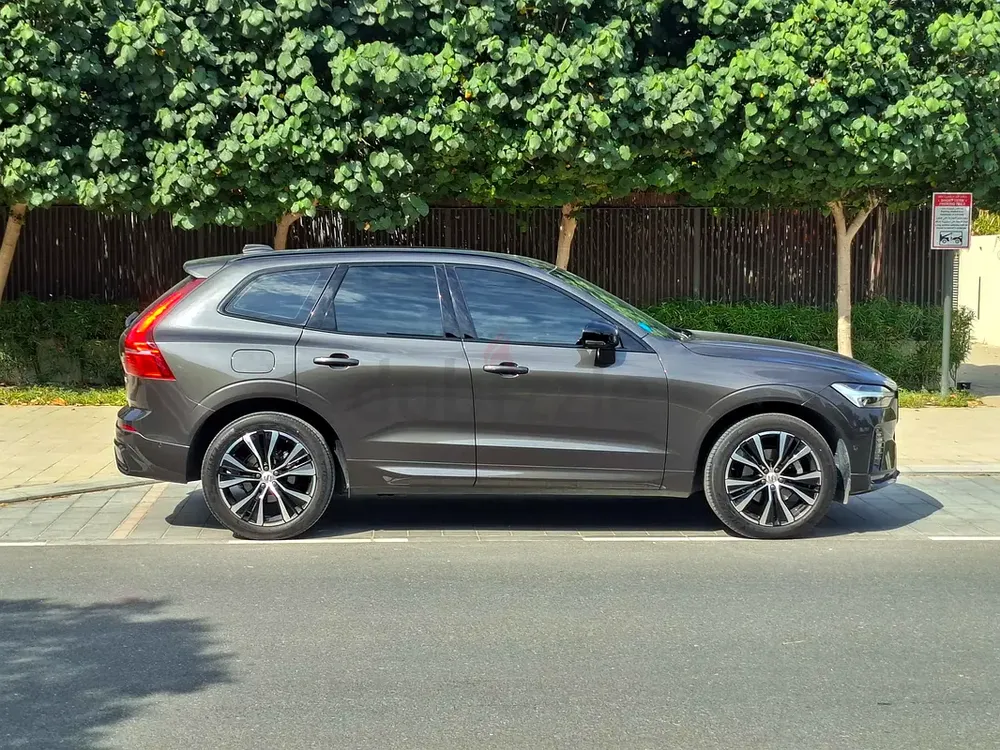 AED 2963/month | 2024 Volvo XC60 B5 Ultimate Dark | GCC Specs | Ref#458592 - Image 4