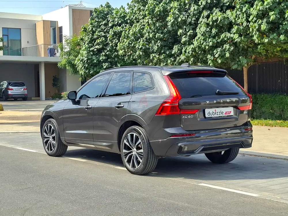 AED 2963/month | 2024 Volvo XC60 B5 Ultimate Dark | GCC Specs | Ref#458592 - Image 8
