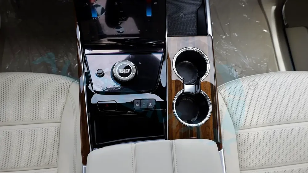2025 Cadillac Escalade 600 Sport Platinum V8 6.2L 0KM With 5 Years Or 200,000 Km Warranty - Image 13