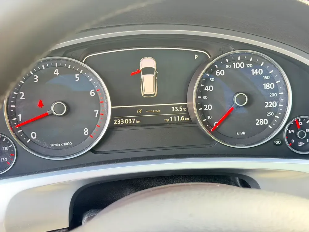 2012 VW Touareg Excellent condition - Image 18