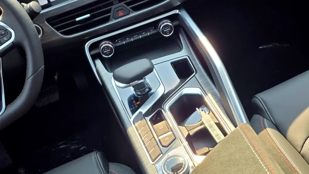 2024 BRAND NEW AWD | BOSE SOUND SYSTEM | LEATHER ALCANTARA INTERIOR - Image 9