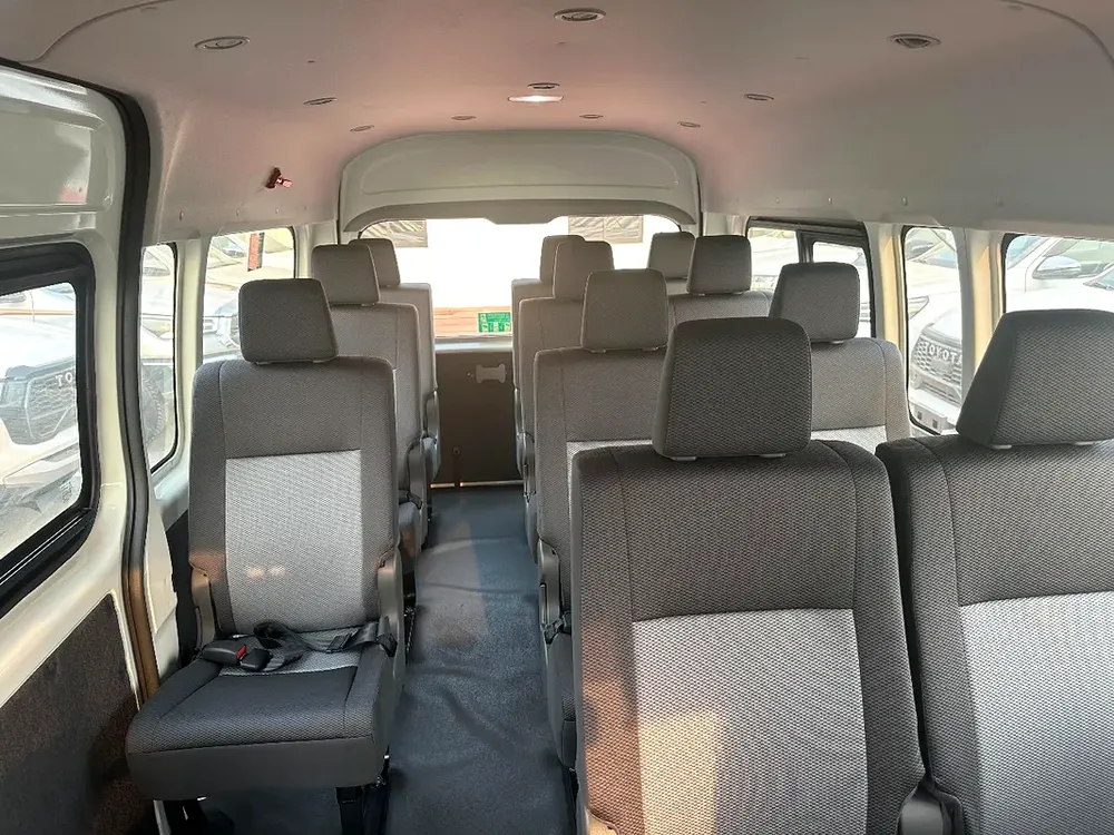 TOYOTA HIACE 3.5 MT 2026 - WHITE - Image 14