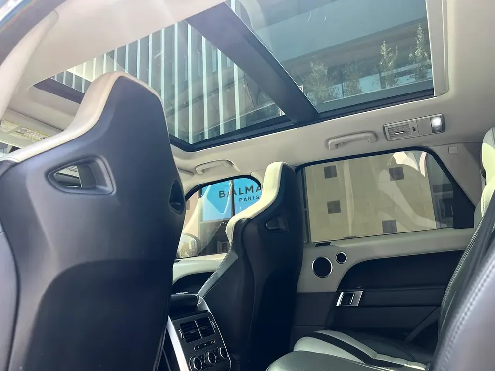 Land Rover Range Rover Sport SVR 2016 - Canadian Specs - Image 14