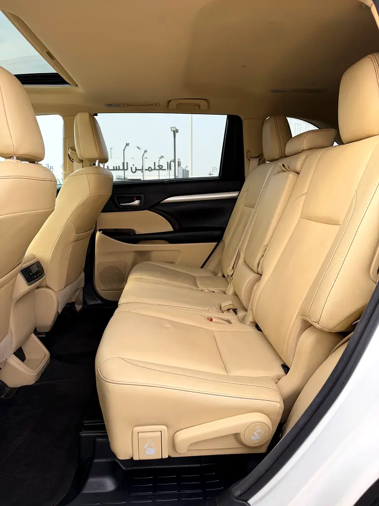 2018 TOYOTA HIGHLANDER XLE HYBRID AWD FULL OPTIONS IMPORTED FROM USA - Image 11