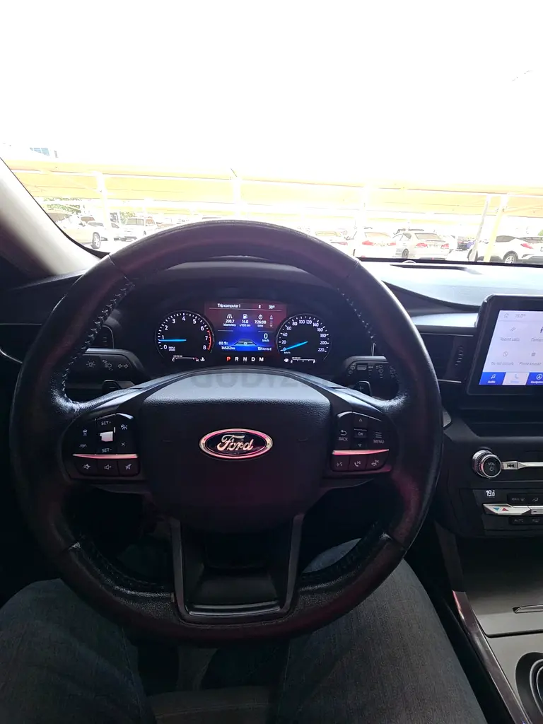Flawless Ford Explorer (Under Warranty+Service Contract) FSH - Image 5