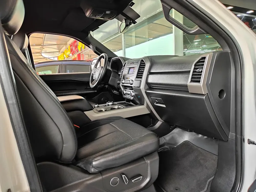 AED 950 P.M | 2018 Ford Expedition XLT | Under Warranty | GCC | - Image 13