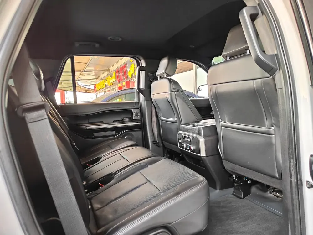 AED 950 P.M | 2018 Ford Expedition XLT | Under Warranty | GCC | - Image 17