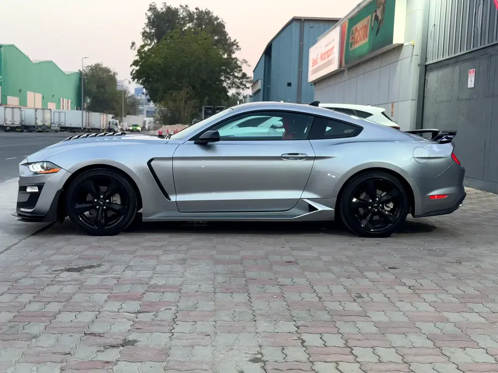 Ford Mustang Ecoboost 2022 American Specs well maintained only 34500 kms - Image 8